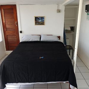 The Boathouse Studio Apartment Carriacou Exterior photo