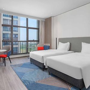 Holiday Inn Express Foshan New City By Ihg Шунде Exterior photo