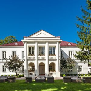 Palac Zegrzynski Aparthotel Зегже Exterior photo