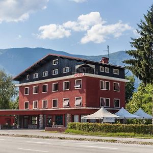 Maison De Savoie Hotel Saint-Pierre-dʼAlbigny Exterior photo