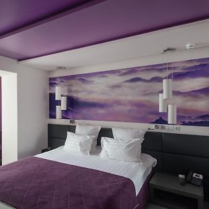 Ahotels Design Style On Tolstogo Новосибирск Room photo