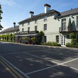 The Bull Hotel Джерардс Крос Exterior photo