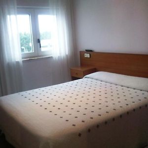 Hostal Chiquin Hotel Тапиа де Касариего Room photo