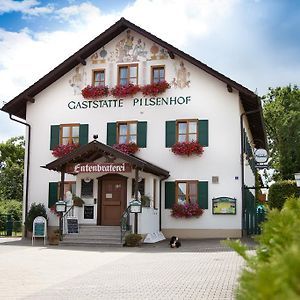 Landgasthof Pilsenhof Entenbraterei Hotel Hechendorf am Pilsensee Exterior photo