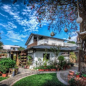 Hou Shan Ren Jia B&B Луйе Exterior photo