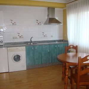 Apartamentos Pena Mar Кастропол Room photo