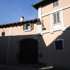 Appartamenti Old Farm Vaprio dʼAgogna Exterior photo