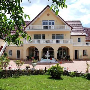 Haus Toskana Hotel Бад Франкенхаузен Exterior photo