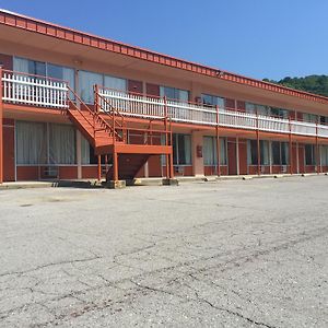 Daniel Boone Motor Inn Пайквил Exterior photo