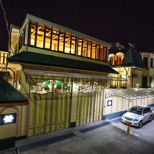 Twins Hotel Душанбе Exterior photo