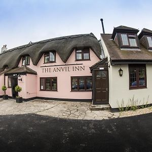 The Anvil Inn Бландфорд Форъм Exterior photo