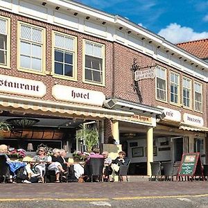Hotel Cafe Restaurant Van Den Hogen Волендам Exterior photo