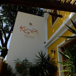 Kira'S Boutique Hotel Миндело Exterior photo