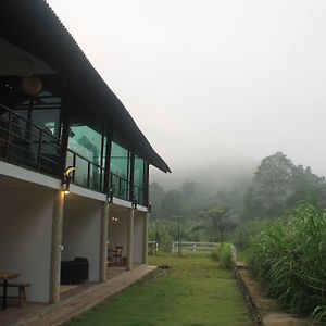 Caravan Serai Exclusive Private Villas & Eco Resort Бентонг Exterior photo