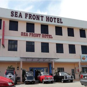 Sea Front Hotel Петалинг Джая Exterior photo