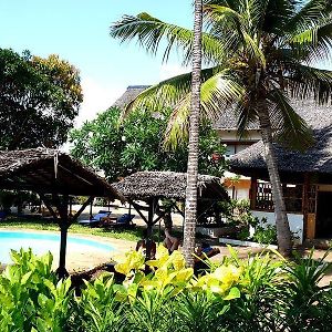 Diani Palm Resort Диани Бийч Exterior photo