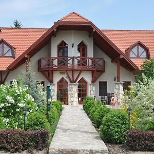 Berek Fogado Hotel Mátranovák Exterior photo