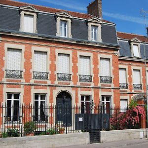 Chambre D'Hotes L'Ambroise Bed & Breakfast Троа Exterior photo