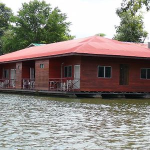 Vn Guesthouse Канчанабури Exterior photo