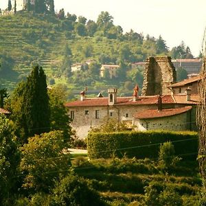 Castello Di Cernusco Lombardone Bed & Breakfast Exterior photo