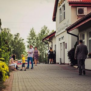 Laura Bed & Breakfast Bełchatów Exterior photo