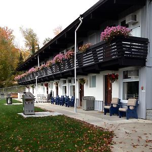 Lakeview Motel Халибъртън Exterior photo