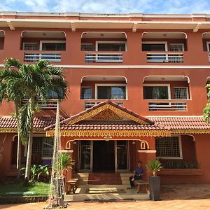 Mealy Chenda Hotel Сиханоуквил Exterior photo