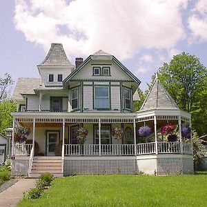 Antique Rose Inn Уиндъм Exterior photo