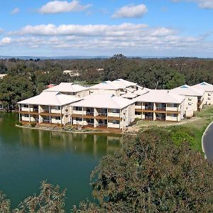 Lakeside Apartments And River Resort Villas South Yunderup Exterior photo