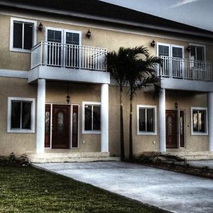 Beautiful Bahamian Getaway Villa Насау Exterior photo
