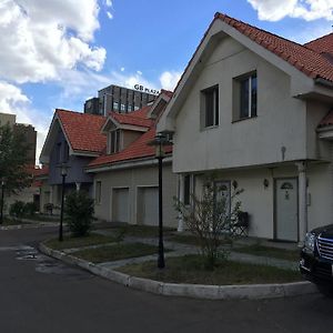T House Villa Уланбатар Exterior photo