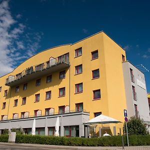 Hotel Roedelheimer Hof - Am Wasserturm Франкфурт на Майн Exterior photo