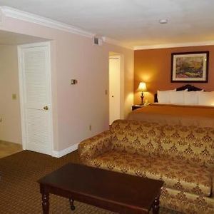 Quality Suites Anaheim Stadium Ориндж Room photo