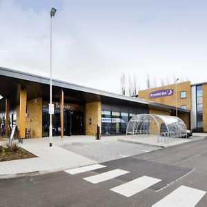 Premier Inn London Ъксбридж Exterior photo