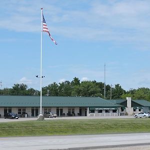 Indian Hills Inn & Rv Park Albia Exterior photo