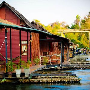 Boutique Raft Resort, River Kwai Сай Йок Exterior photo