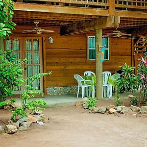 Blue Island Divers Casa Descanso Apartment Sandy Bay Exterior photo