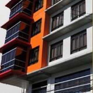 Fuente Oro Business Suites Cebu Powered By Cocotel Exterior photo