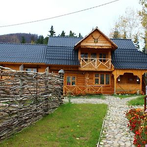 Skhovanka Dovbusha Hotel Мигово Exterior photo