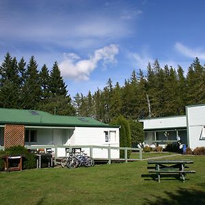 Alpine Holiday Apartments & Campground Ханмер Спрингс Exterior photo