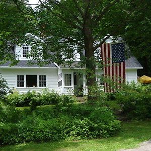 Chestnut Lodge Лий Exterior photo