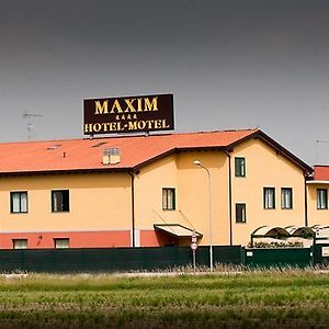 Hotel Maxim Анцола дел'Емилия Exterior photo