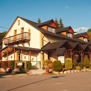 Penzion A Autokemp Wolf Hotel Česká Skalice Exterior photo