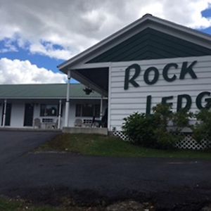 Rock Ledge Motel Александрия Бей Exterior photo