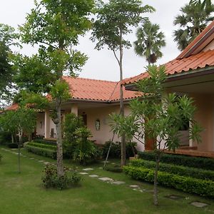 Ton Taan Resort Muang Ча Ам Exterior photo