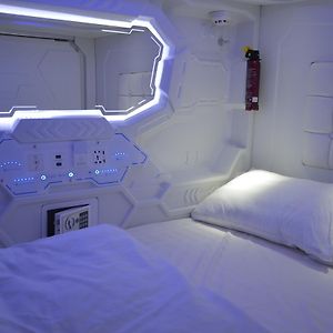 Capsule Hotel Zodiac Владивосток Exterior photo