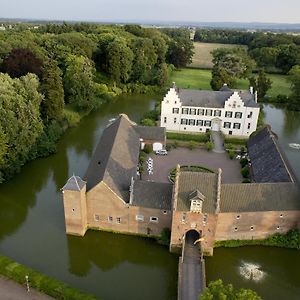 Burg Heimerzheim Hotel Swisttal Exterior photo