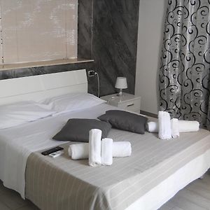 White Beach Beb Bed & Breakfast Фонтане Бианче Exterior photo