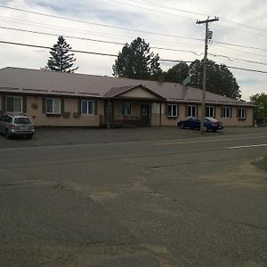 Hotel Terrace Millinocket Exterior photo