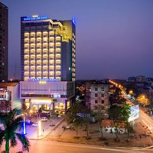 Lam Giang Hotel Вин Exterior photo